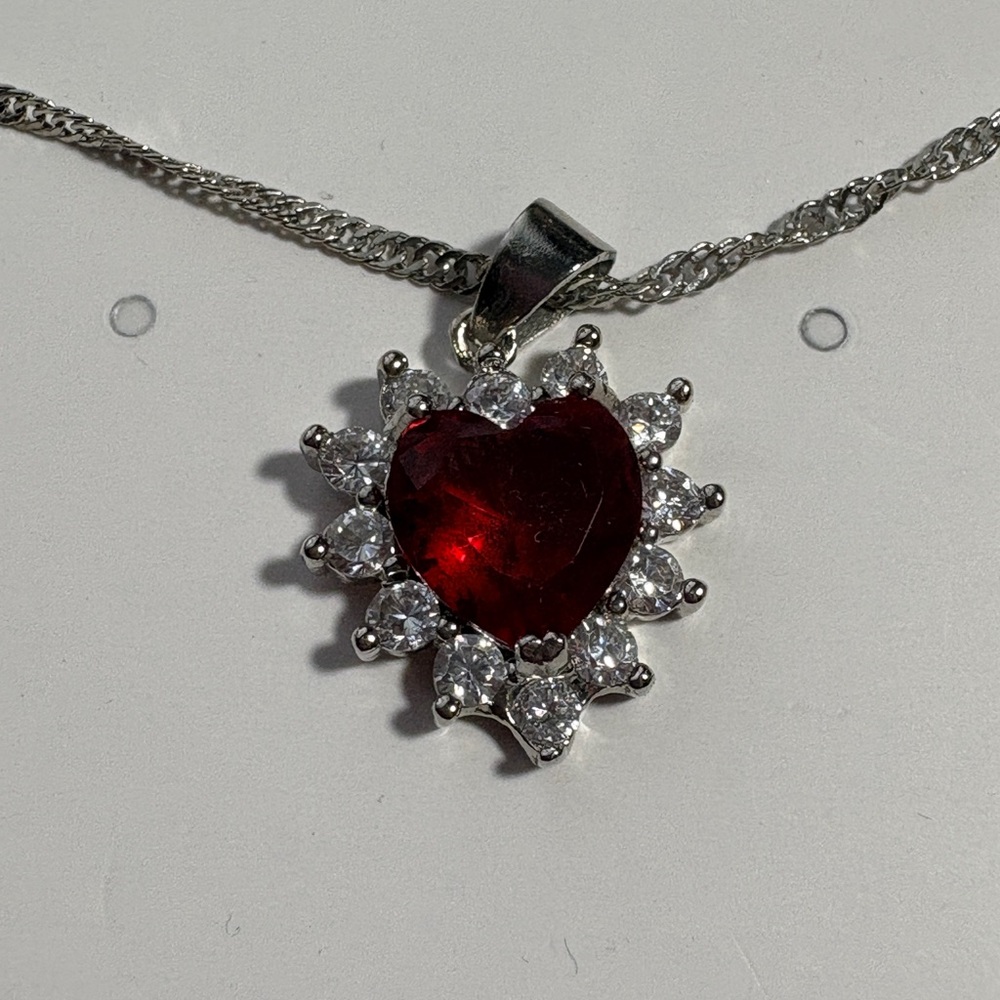 Elegant Silver Heart Pendant Necklace